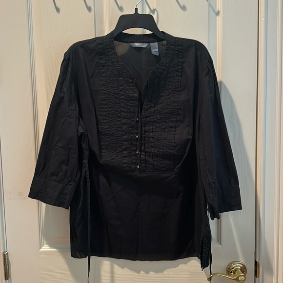 Hillard & Hanson Tops - Hillard & Hanson Black Ruffle Front Tie Back Tunic
